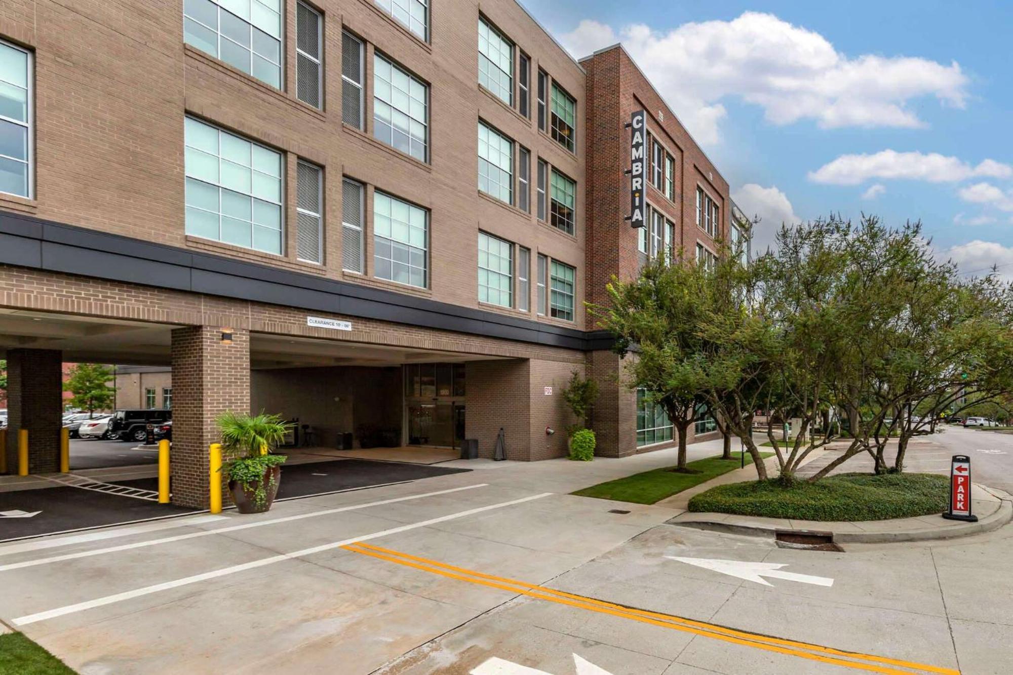 Cambria Hotel Columbia Downtown The Vista Exterior photo